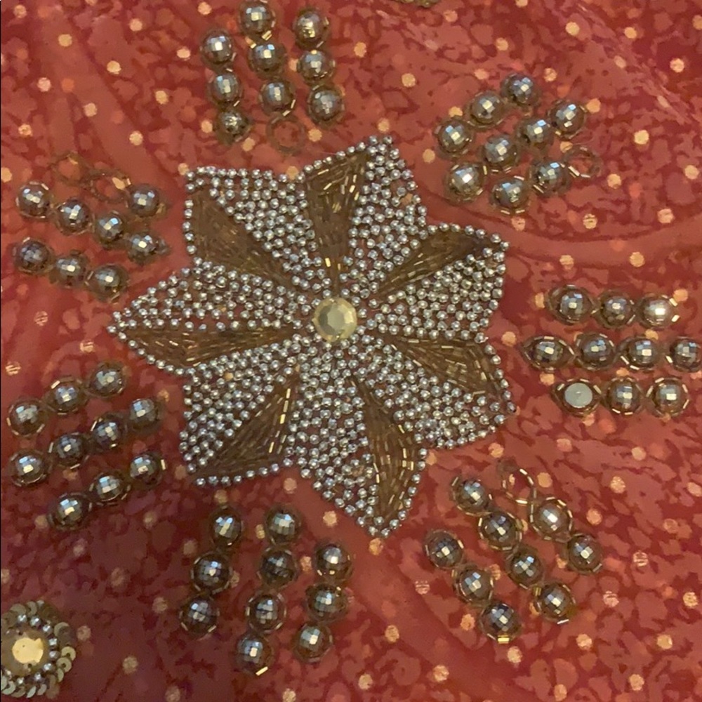 bolliwood saree with blouse new in condition. SOLD🎈